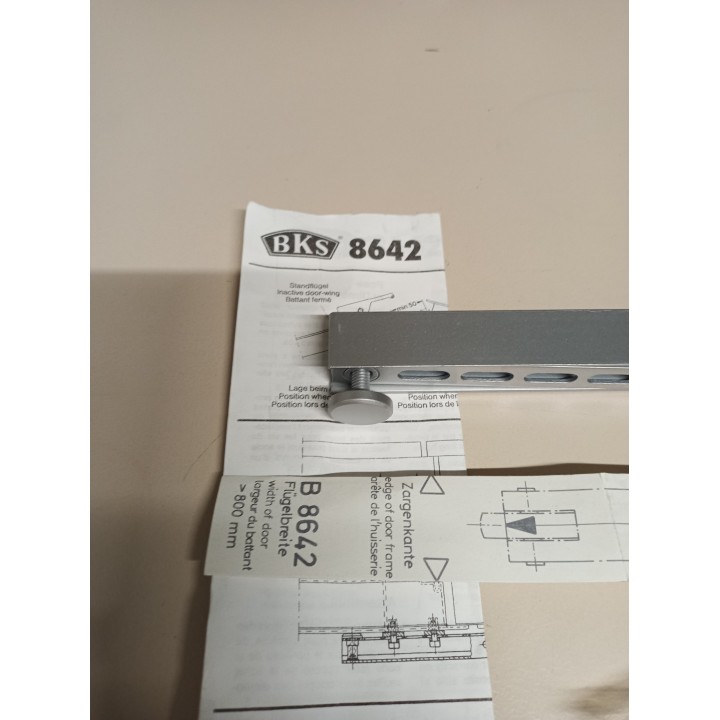 Schüco 209370 Mitnehmerklappe silber