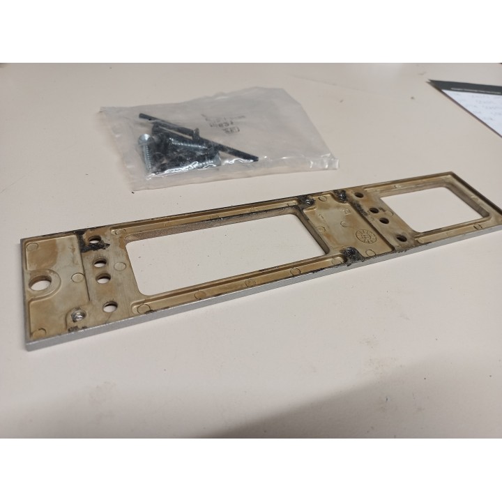 GEZE Montageplatte TS 4000 / TS 5000 silber