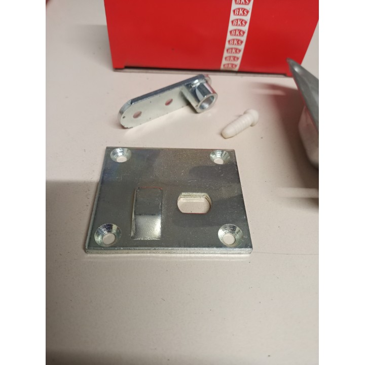 Schüco / BKS Bodenschließmulde T30 von 1988