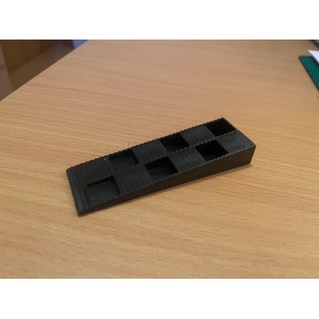 Montagekeile Kunststoff 95mm X 29mm X 14mm  10 Stück