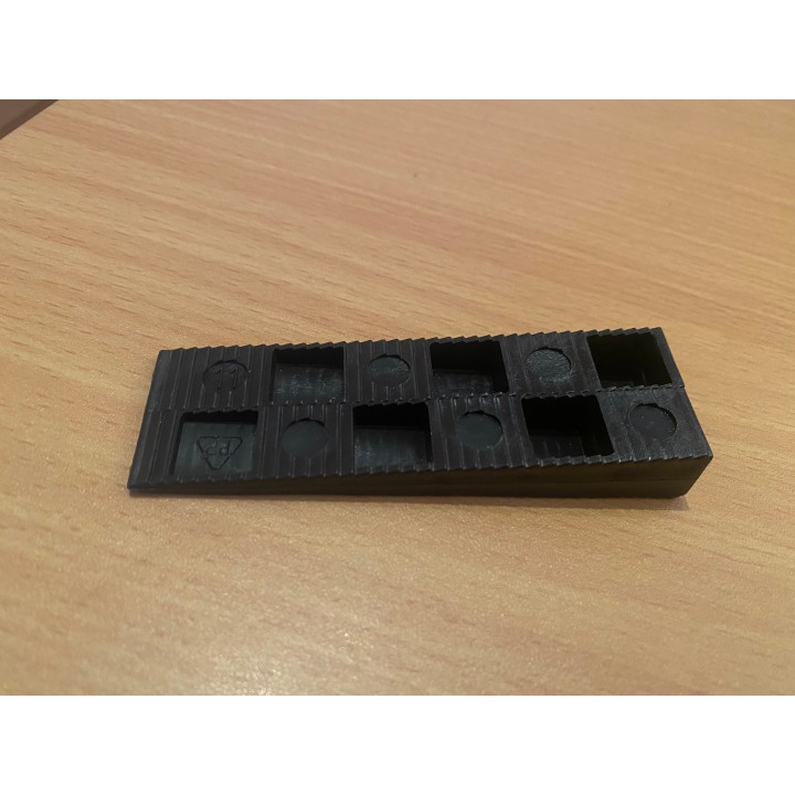 Montagekeile Kunststoff 95mm X 29mm X 14mm  10 Stück