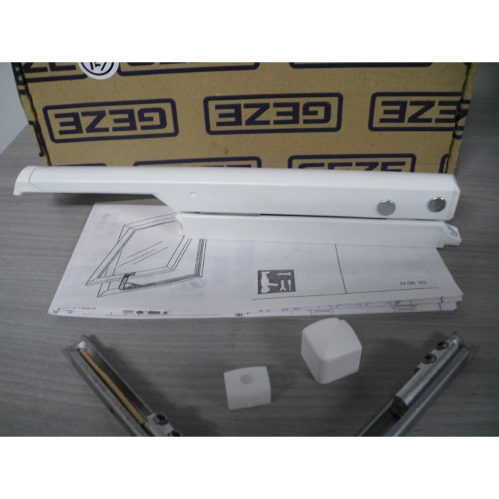 GEZE OL90 030615 Handhebel und Eckumlenckung weiß
