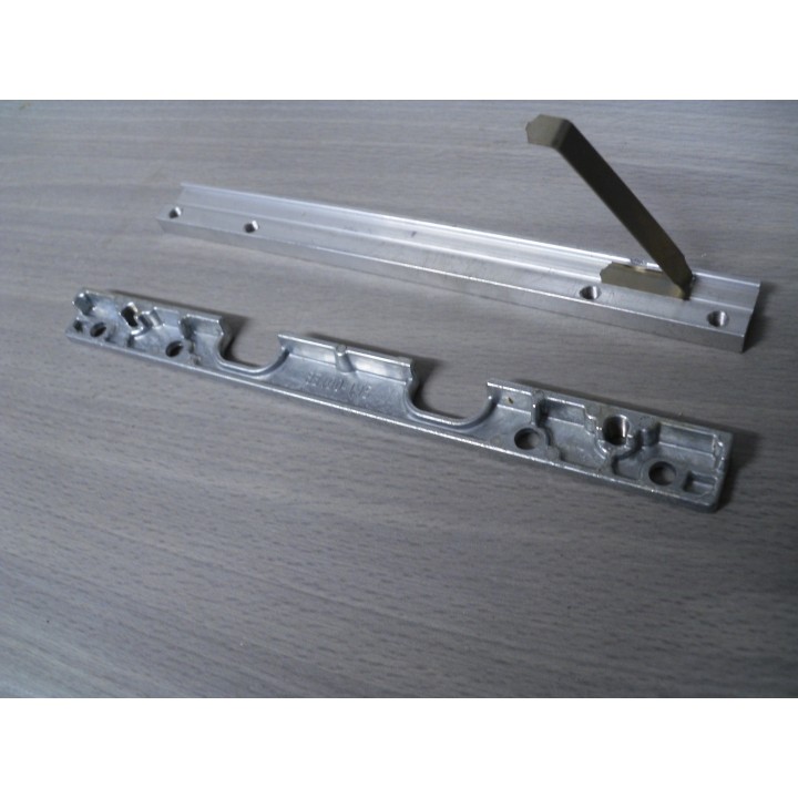 Heroal 11082 Rollentürband Befestigung
