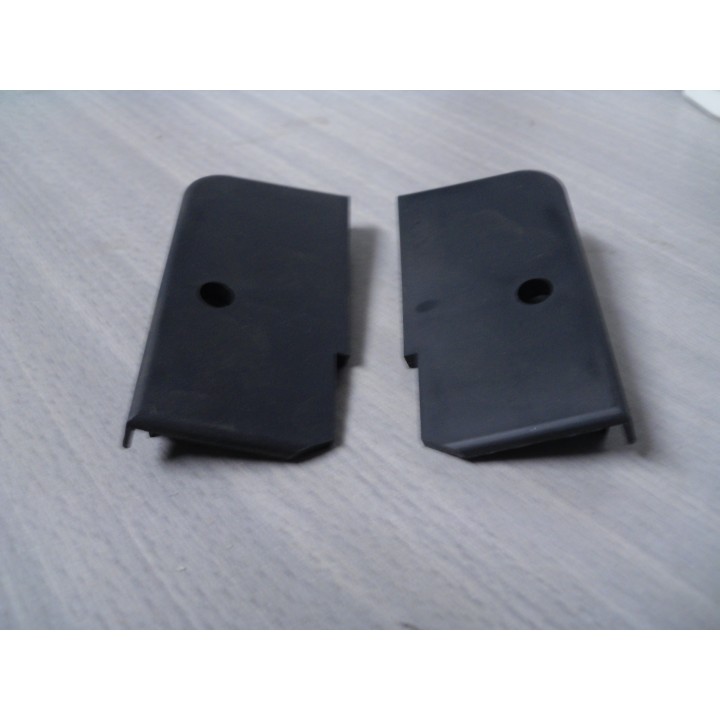 GU 9-38543 Endkappe schwarz 1 Paar