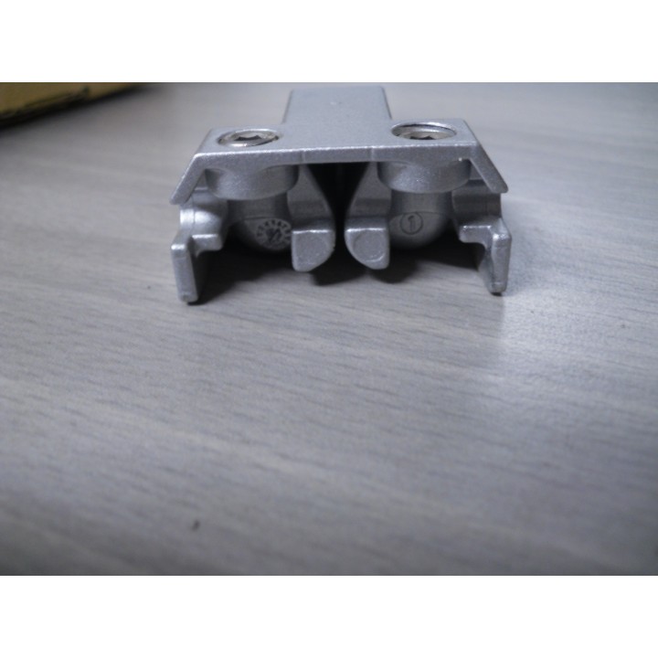 GU 6-33328-00-0-1 / GU 966/200 Steuerteil silber