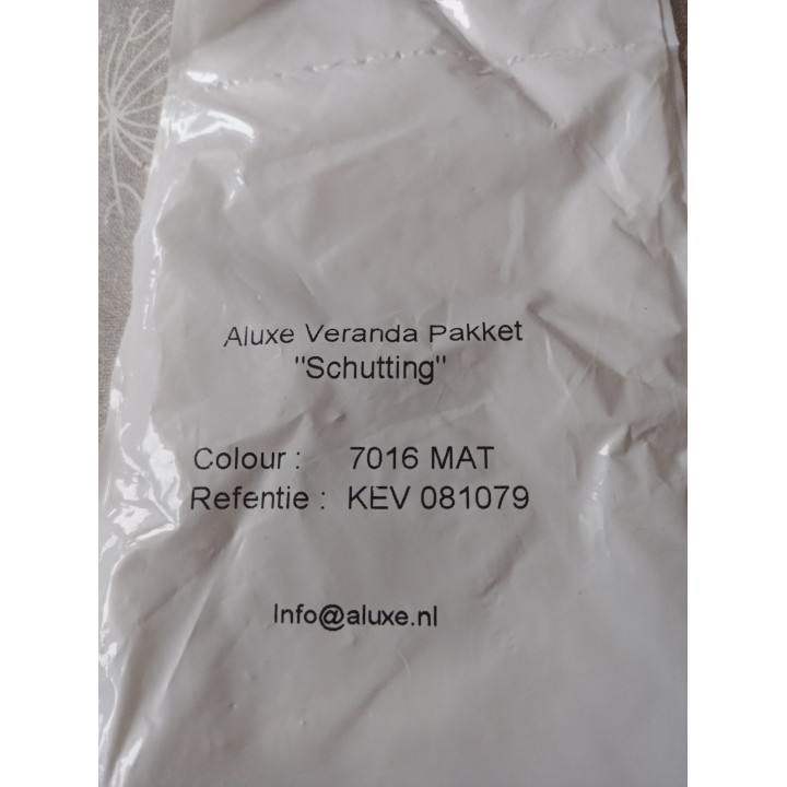 Aluxe Schrauben Veranda / Schutting Farbe 7016 mat