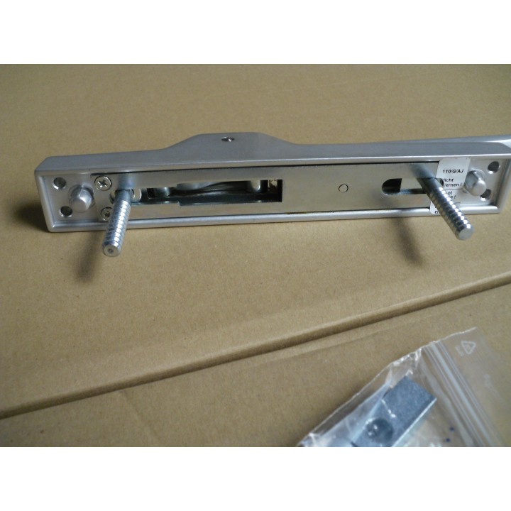 Schüco 209010 Türtreibriegel silber / EV1