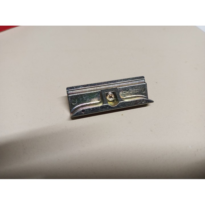 Schüco 243105 Riegelstück verstellbar